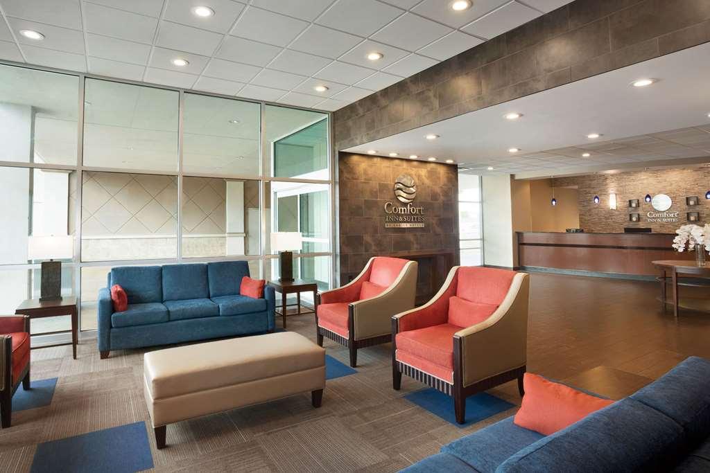 Comfort Inn & Suites Presidential Little Rock Interior photo