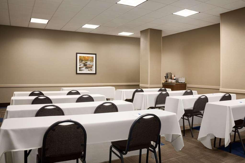 Comfort Inn & Suites Presidential Little Rock Facilities photo