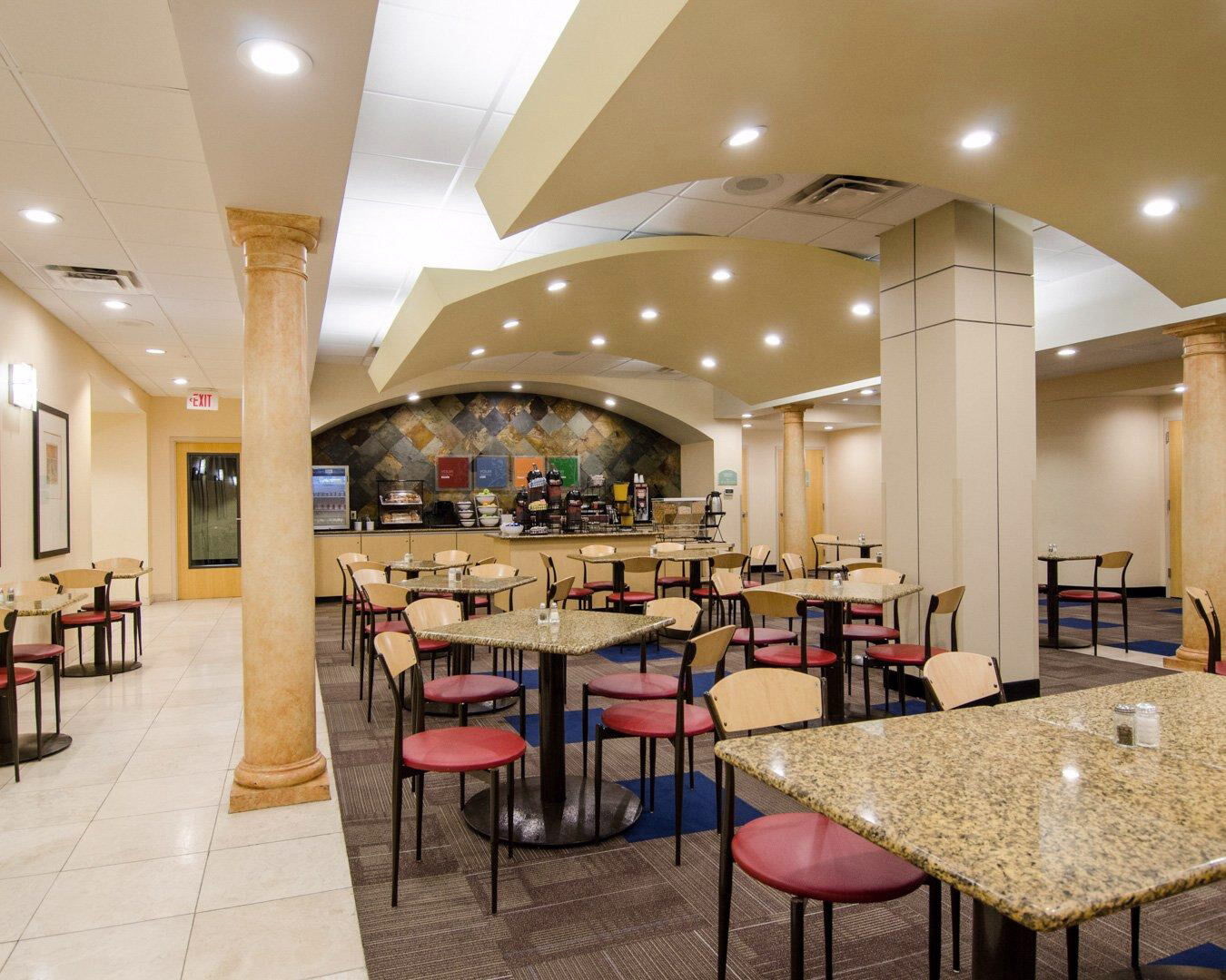 Comfort Inn & Suites Presidential Little Rock Exterior photo